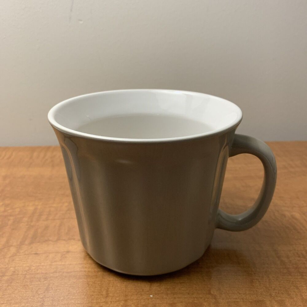 Crofton Gray/White Ceramic Stoneware Coffee Mug 18 oz Vertical Ribbed Design